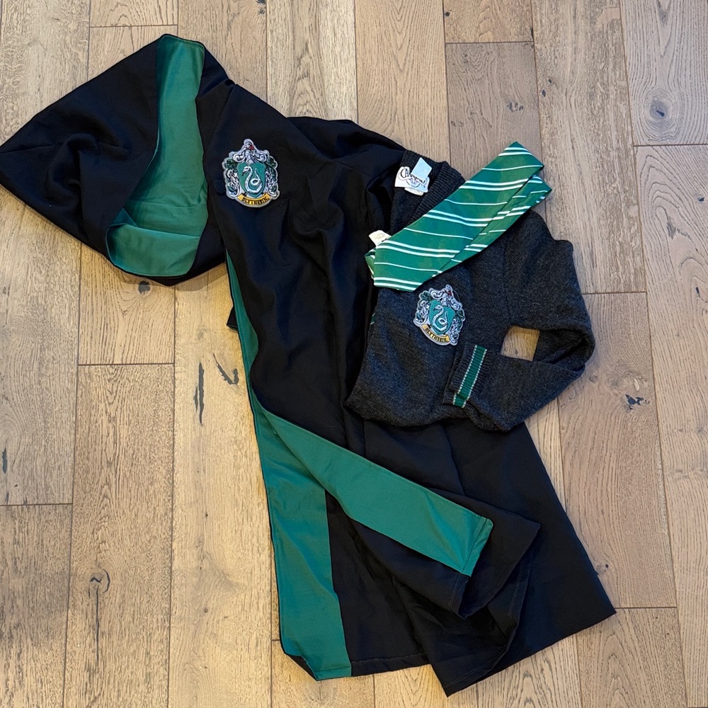 Black and Green Slytherin Robe with Sweater and Tie